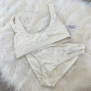 Dippin’ Daisy’s small white bikini